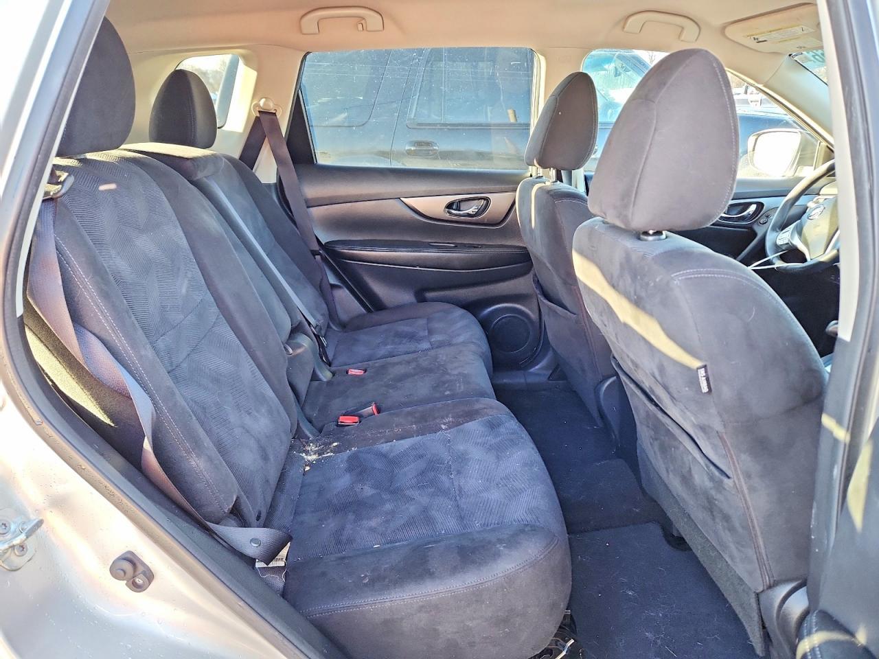 2015 NISSAN ROGUE