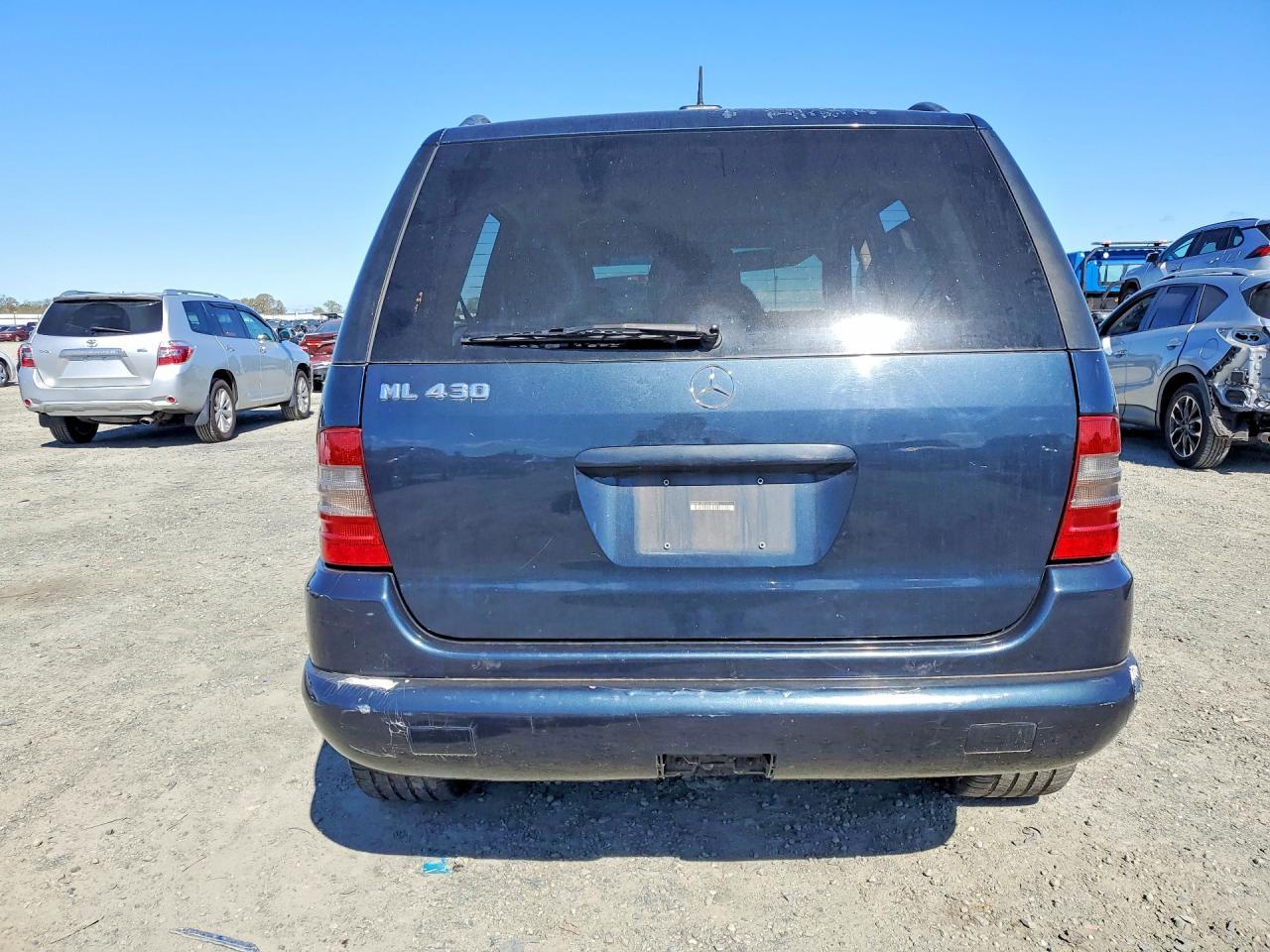 2001 MERCEDES-BENZ ML-Class