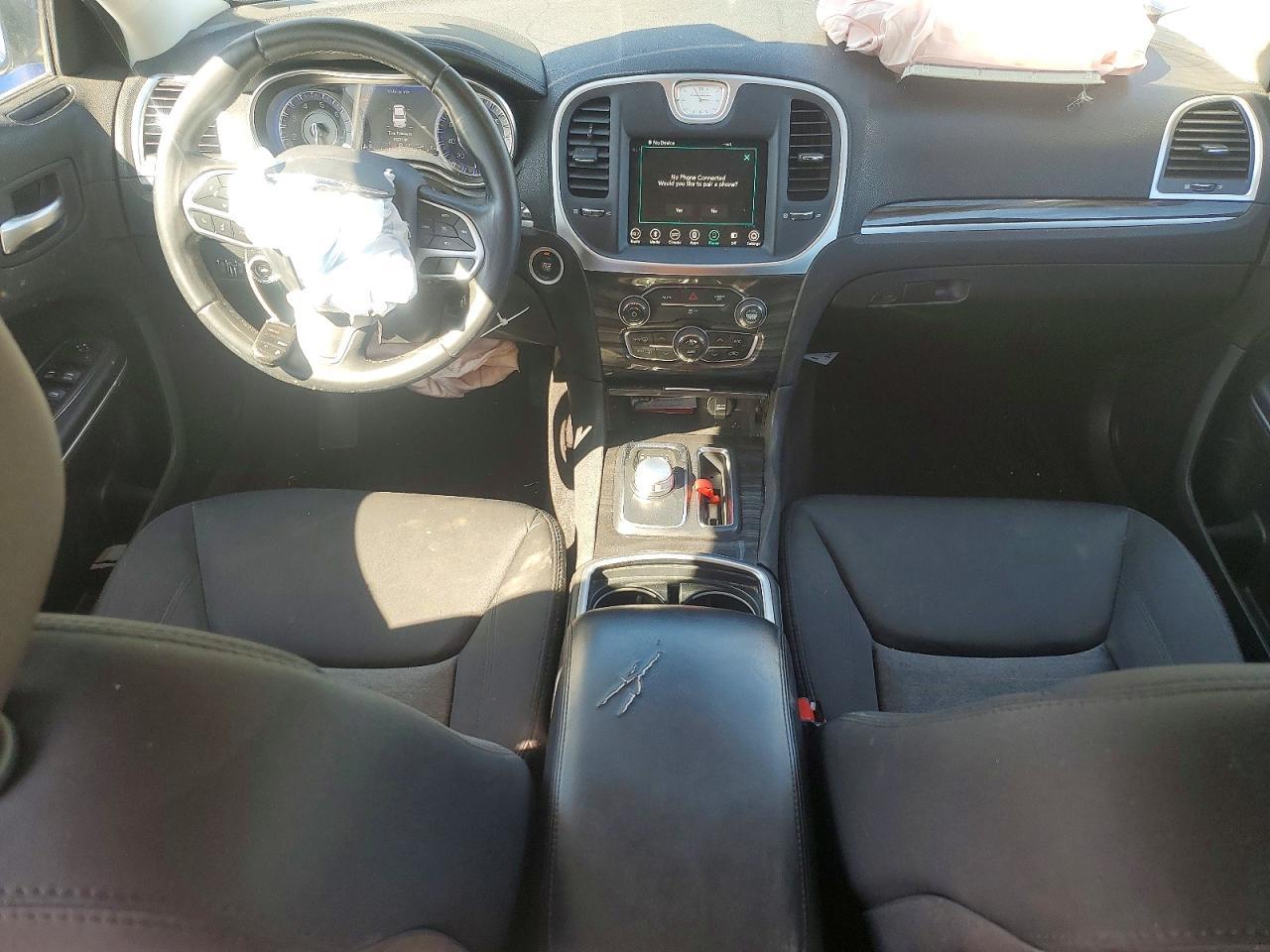 2018 CHRYSLER 300