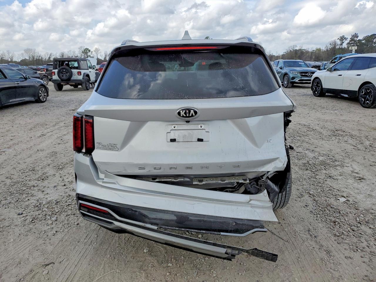 2021 KIA SORENTO
