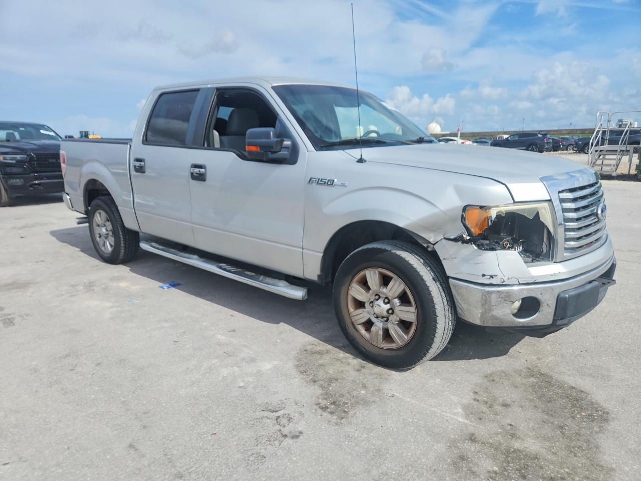 2011 FORD F-150 Lightning