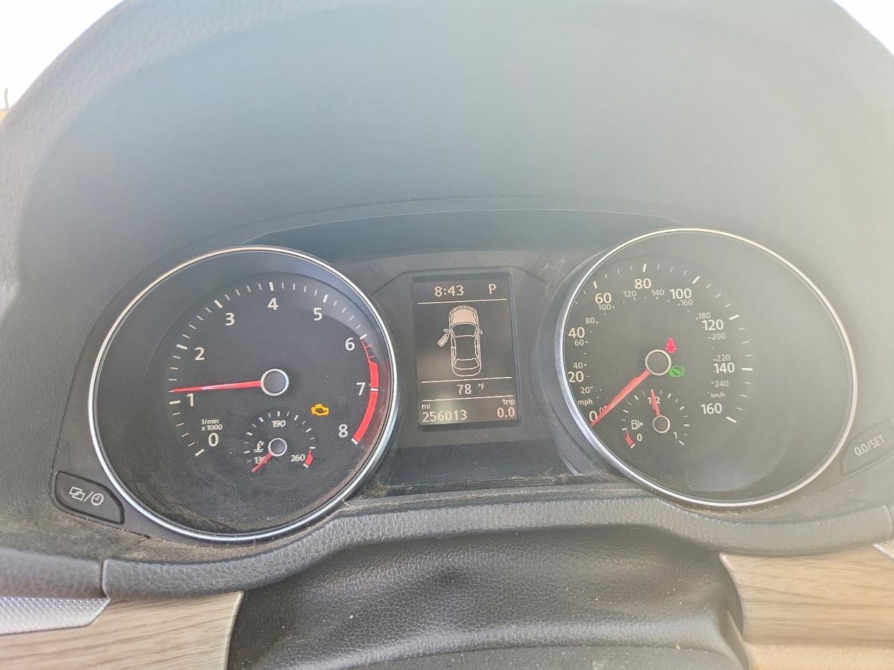 2016 VOLKSWAGEN Passat