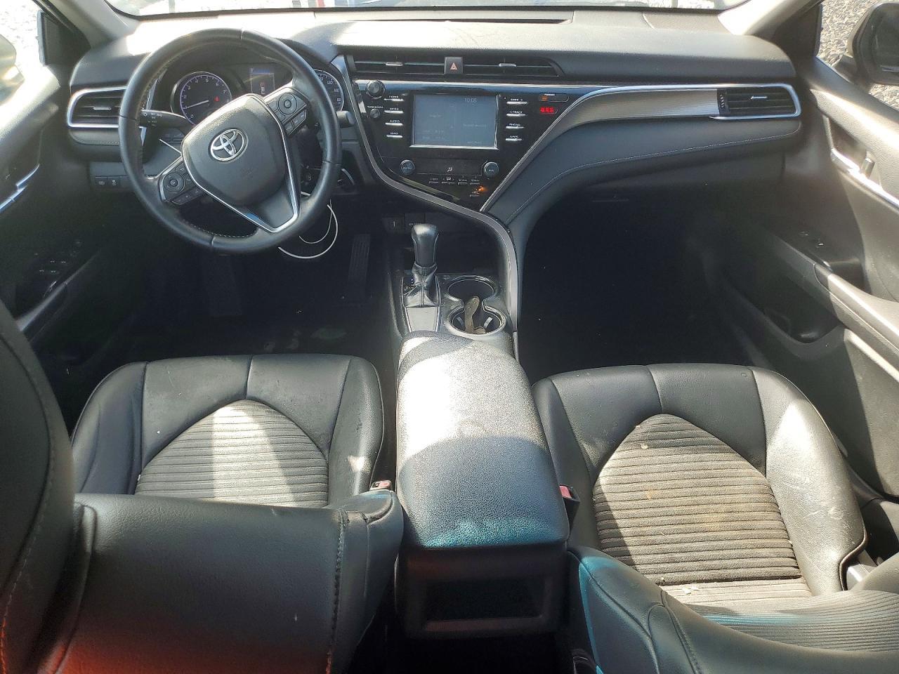 2018 TOYOTA CAMRY