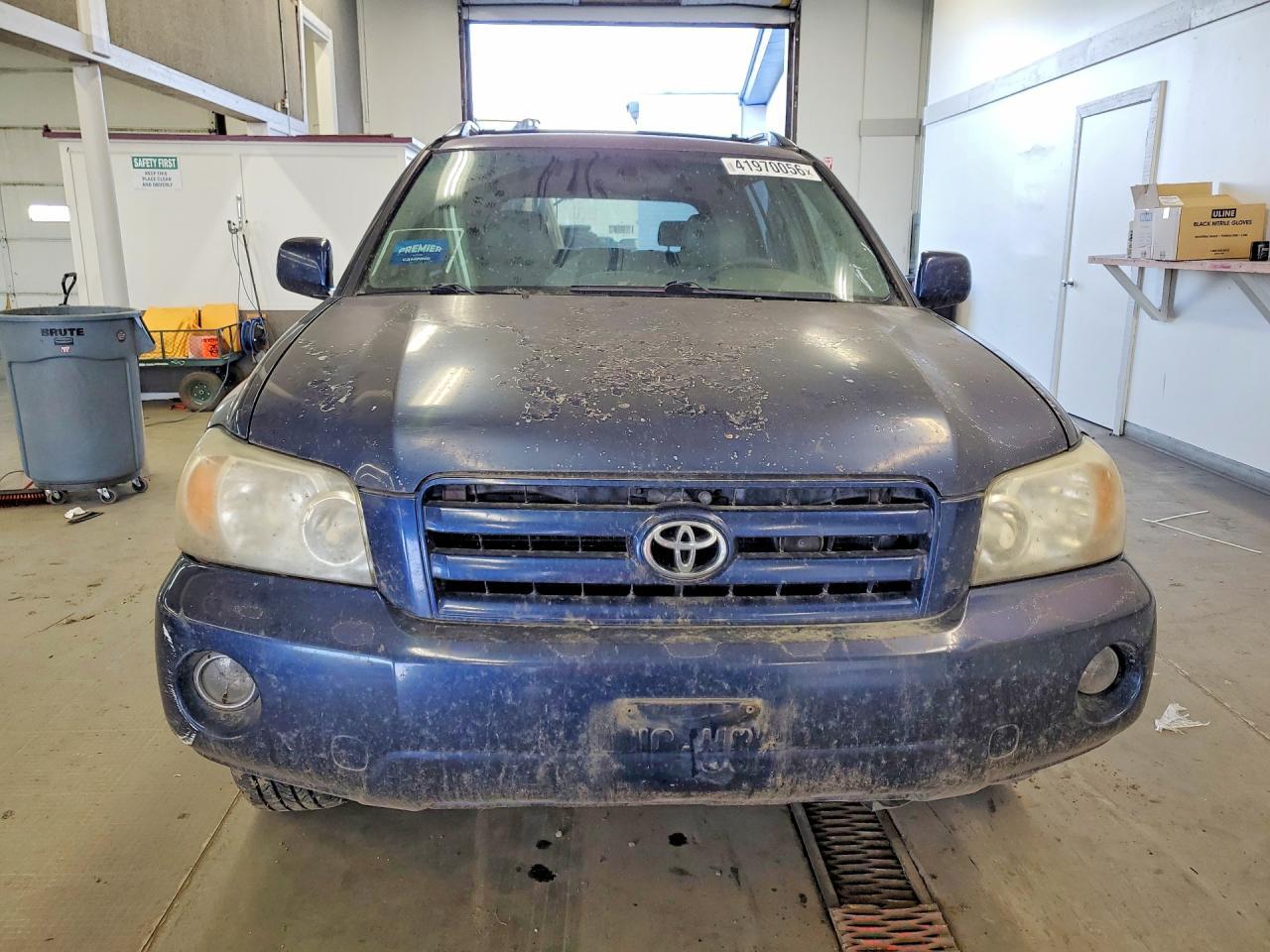 2005 TOYOTA HIGHLANDER