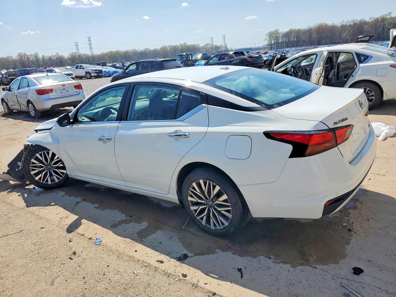 2025 NISSAN ALTIMA