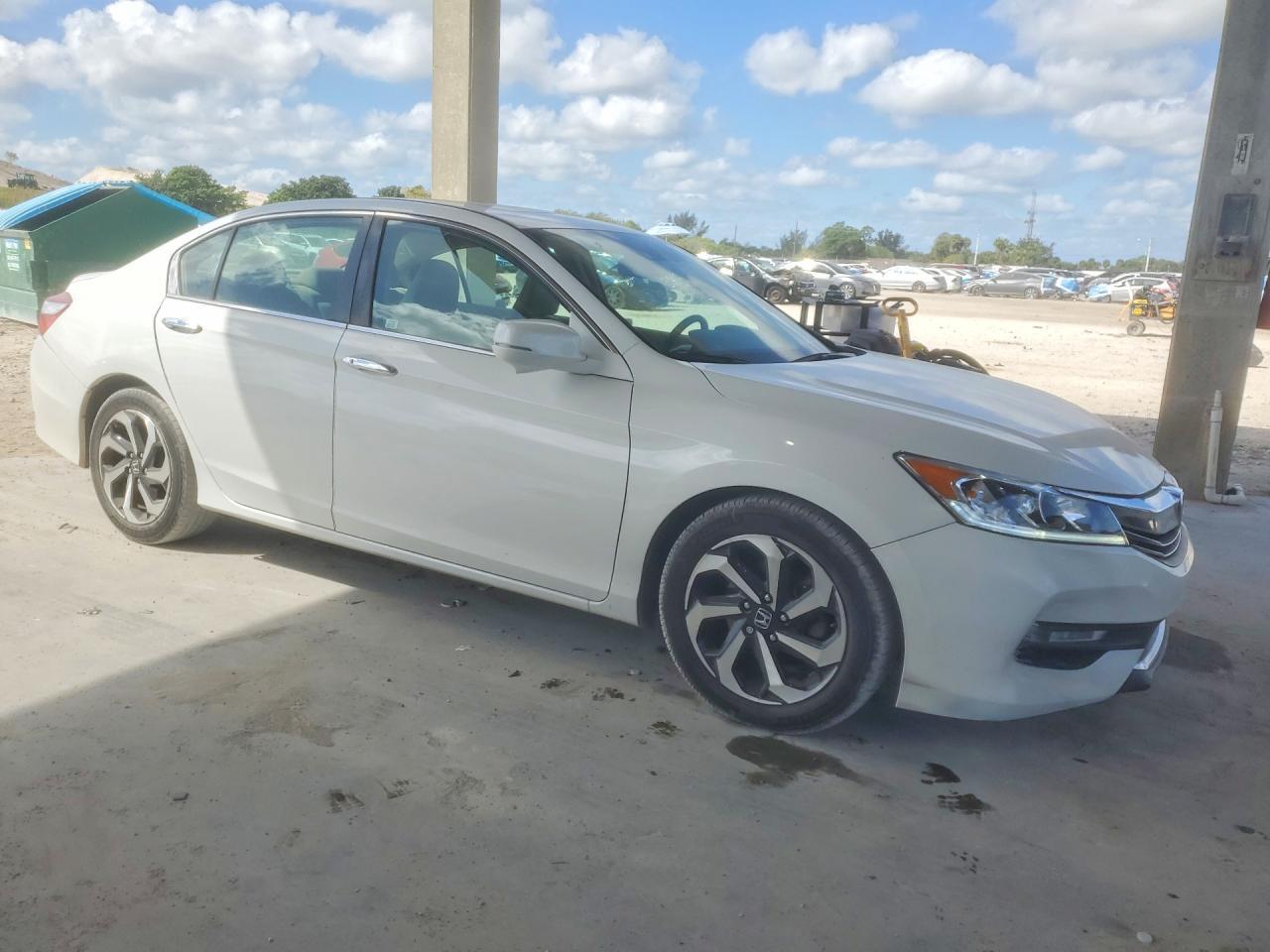 2017 HONDA ACCORD