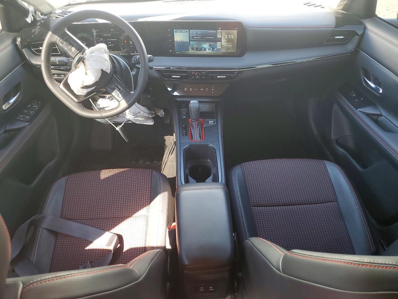 2025 NISSAN KICKS