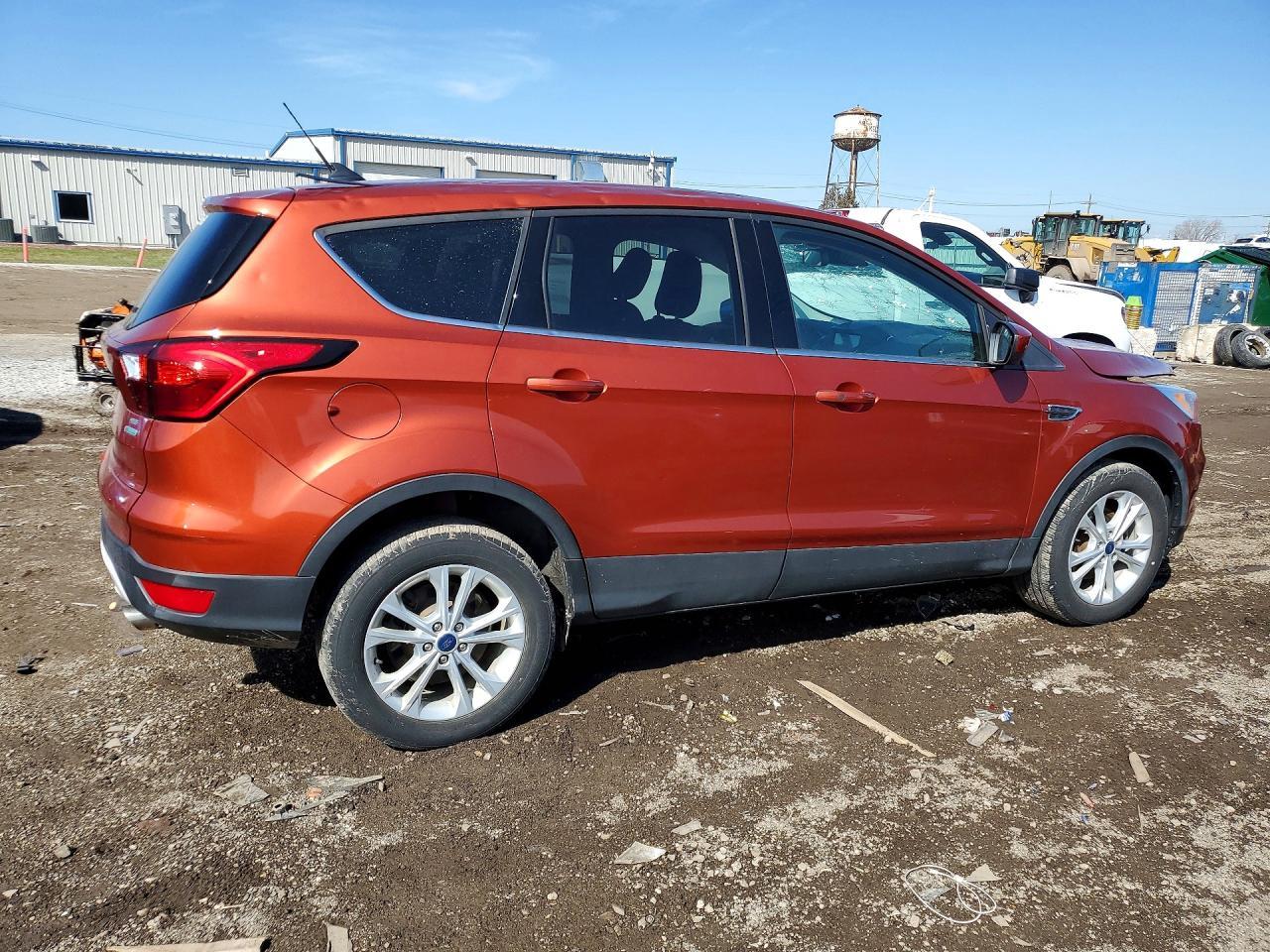 2019 FORD ESCAPE