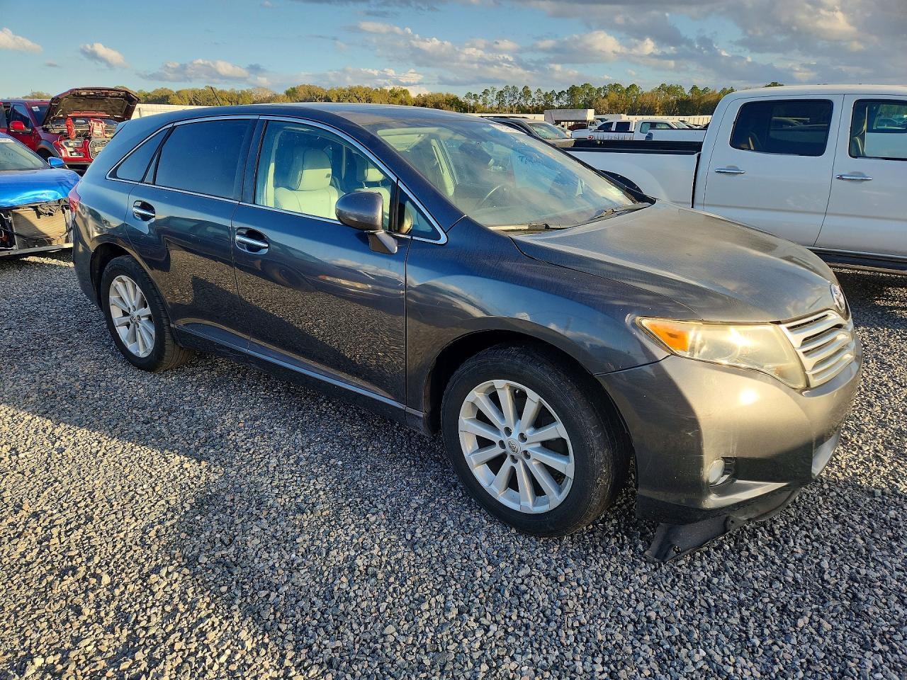 2011 TOYOTA VENZA
