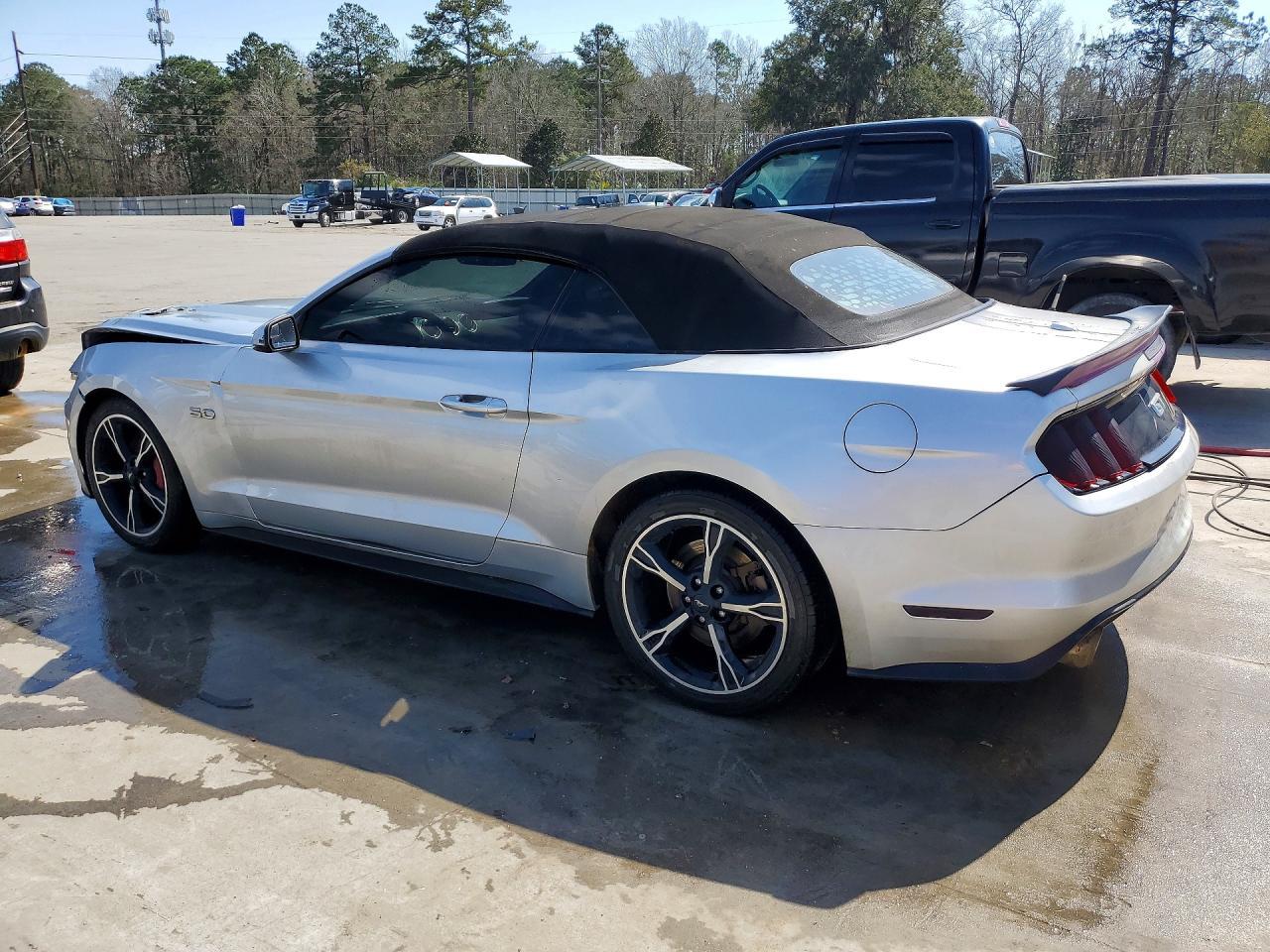 2017 FORD MUSTANG
