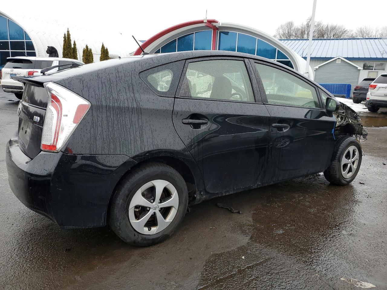 2015 TOYOTA PRIUS