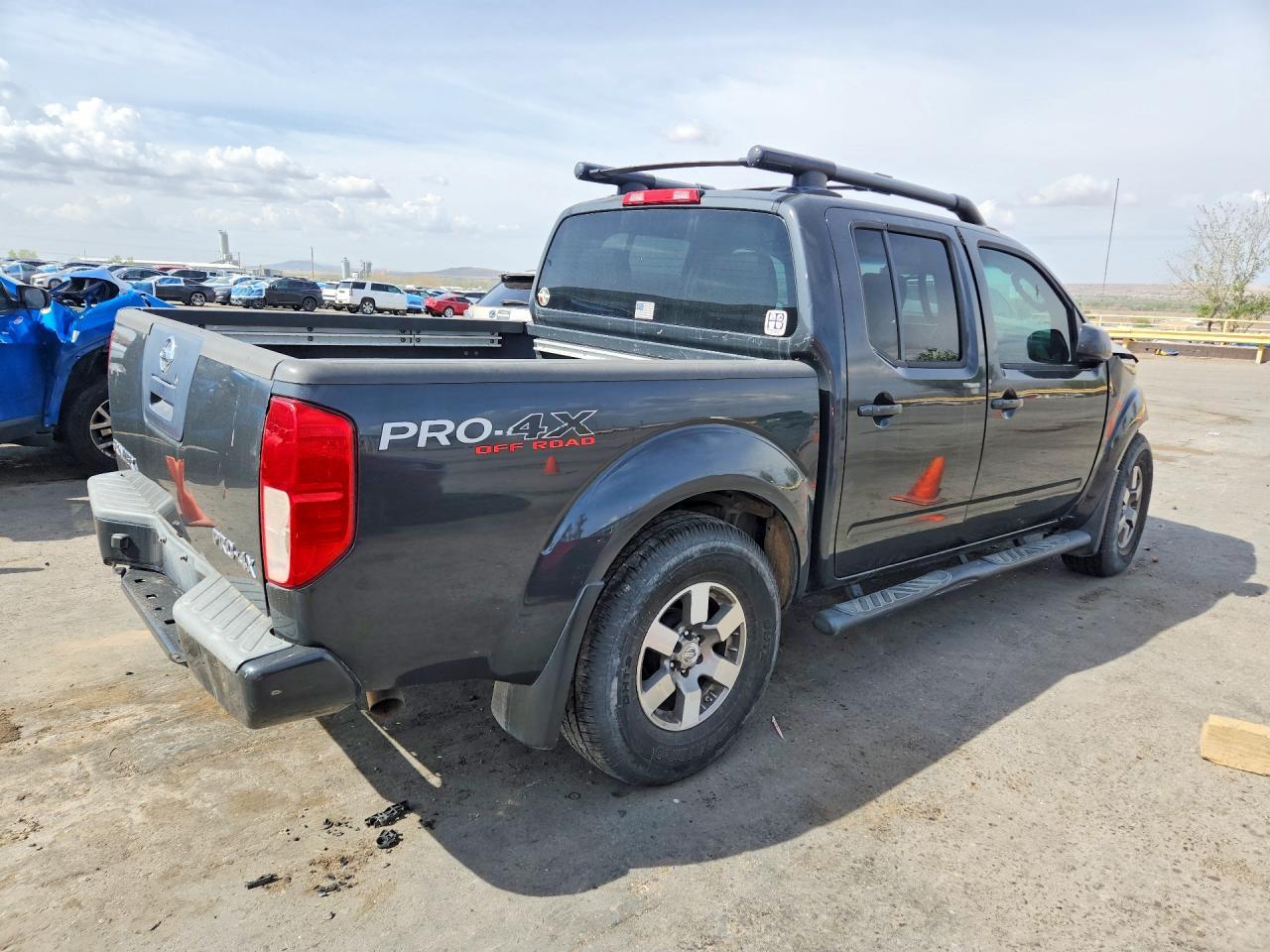2011 NISSAN Frontier