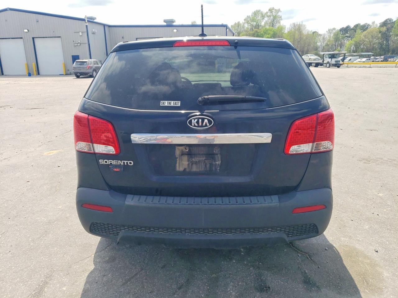 2011 KIA SORENTO
