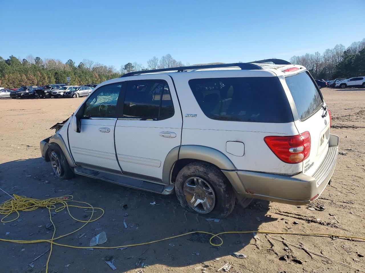 2004 TOYOTA Sequoia