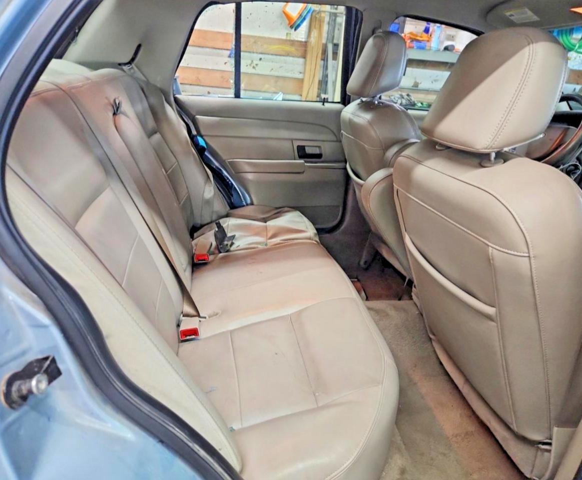 2008 FORD Crown Victoria