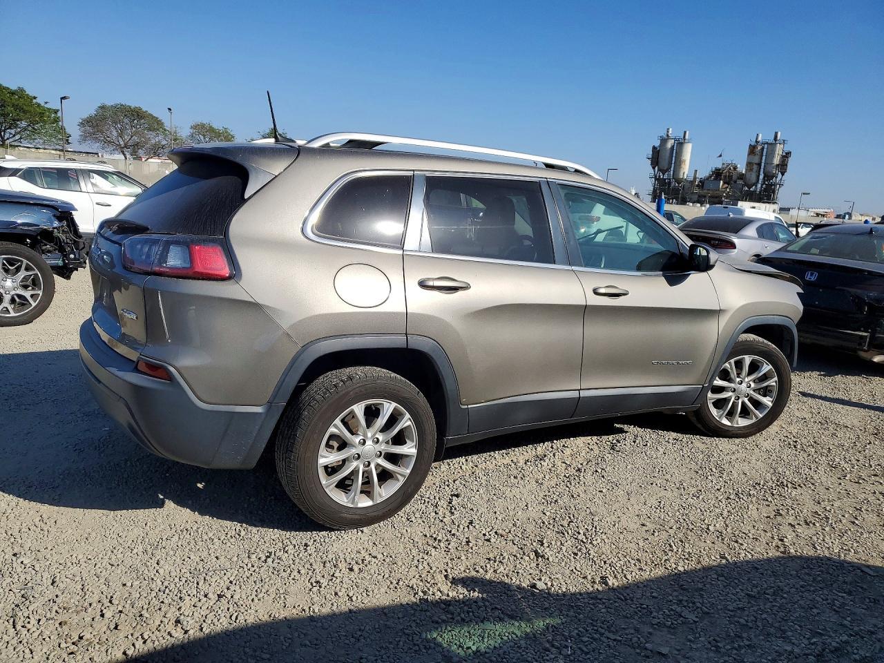 2019 JEEP CHEROKEE