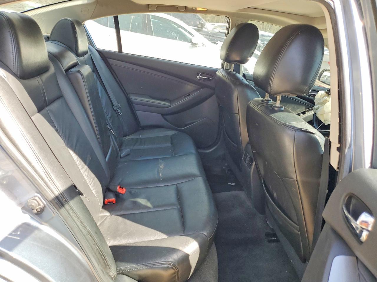 2011 NISSAN ALTIMA