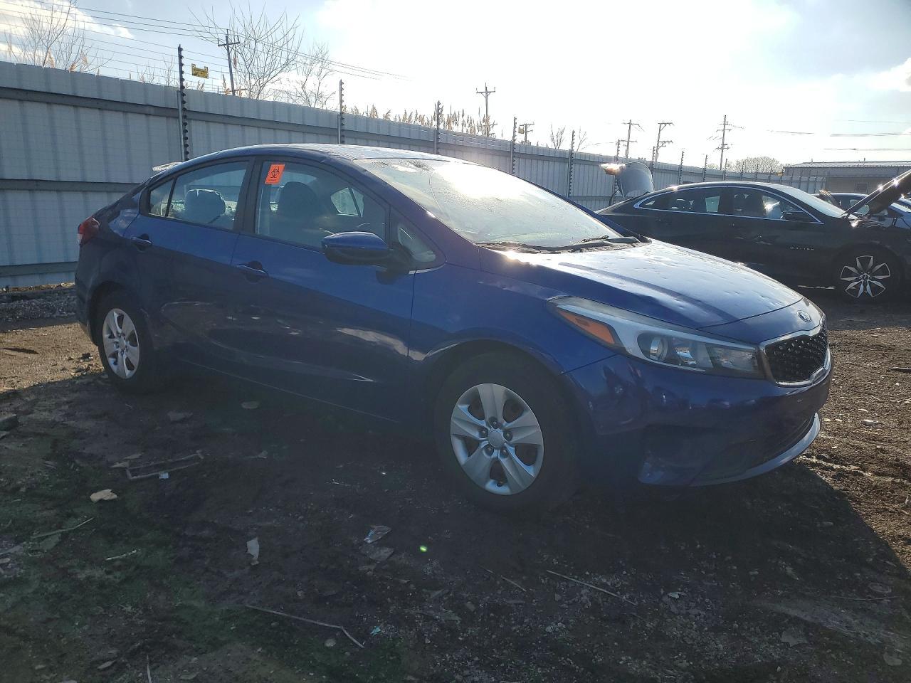 2017 KIA FORTE