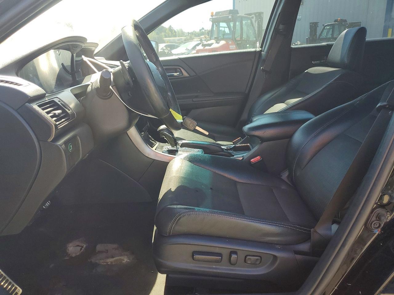 2017 HONDA ACCORD