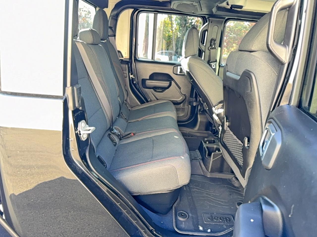 2024 JEEP Gladiator