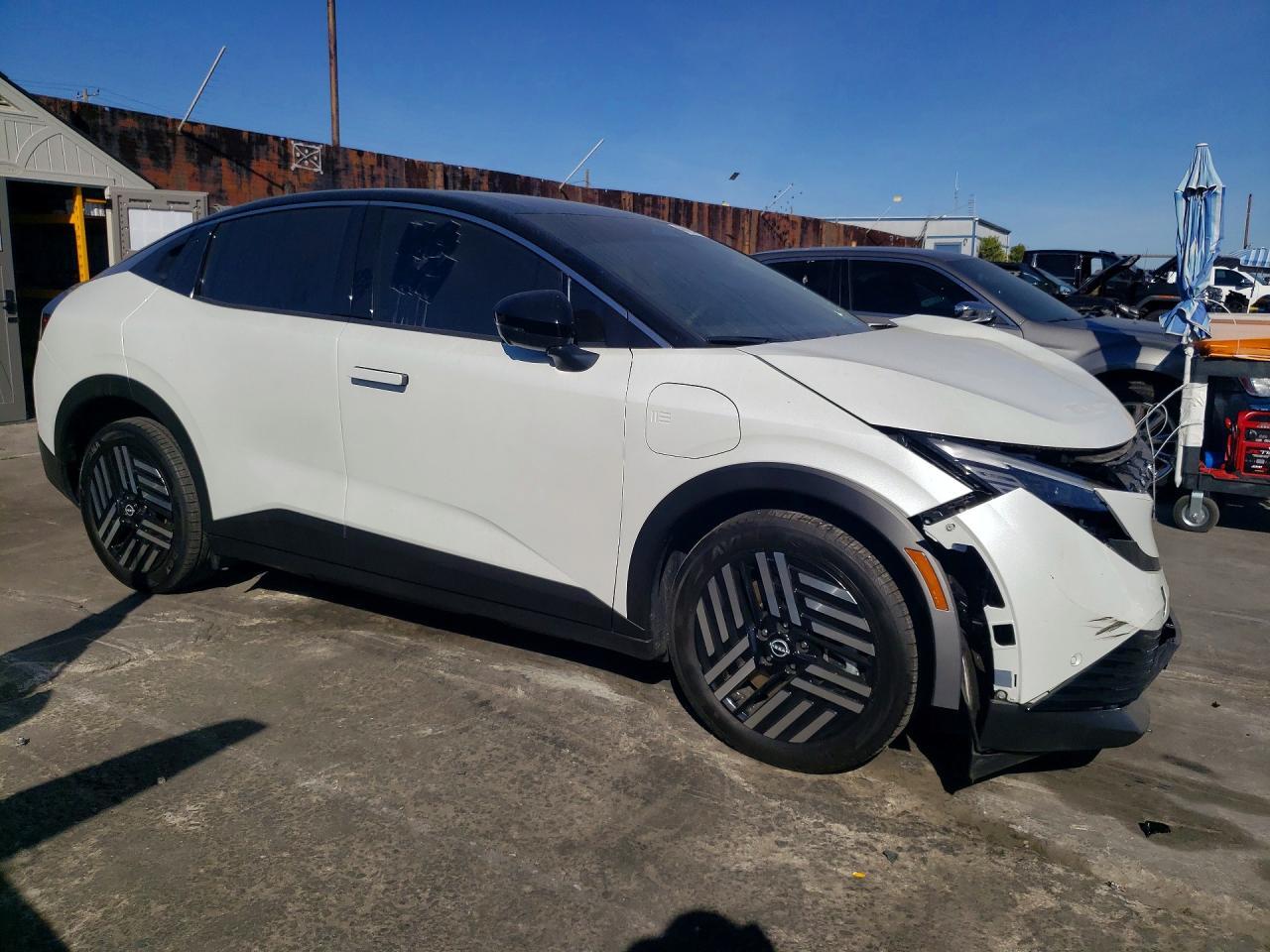2026 NISSAN LEAF
