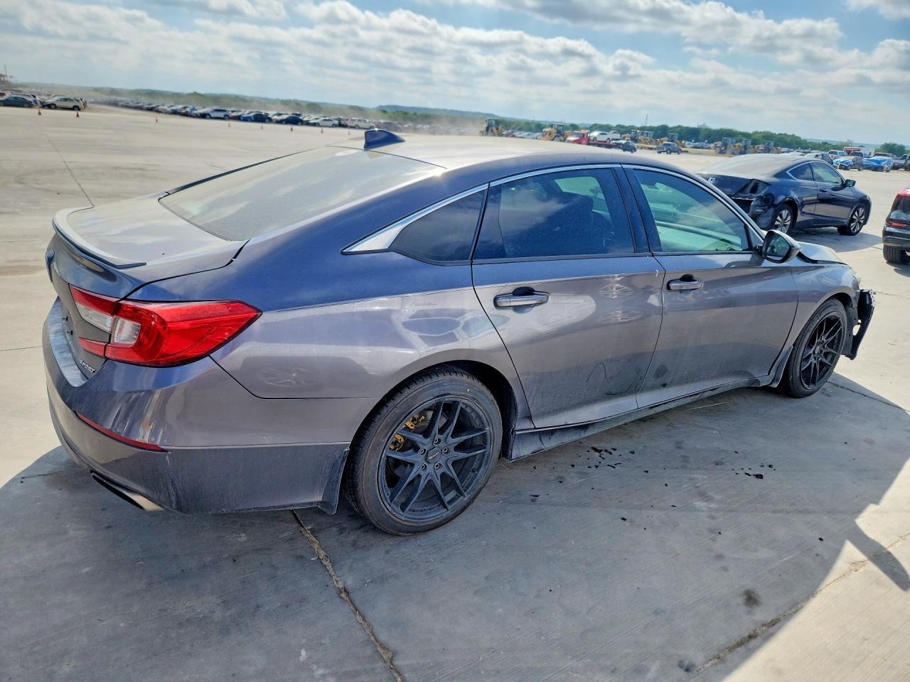 2018 HONDA ACCORD