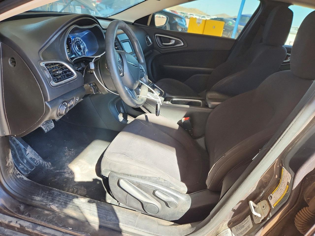 2015 CHRYSLER 200