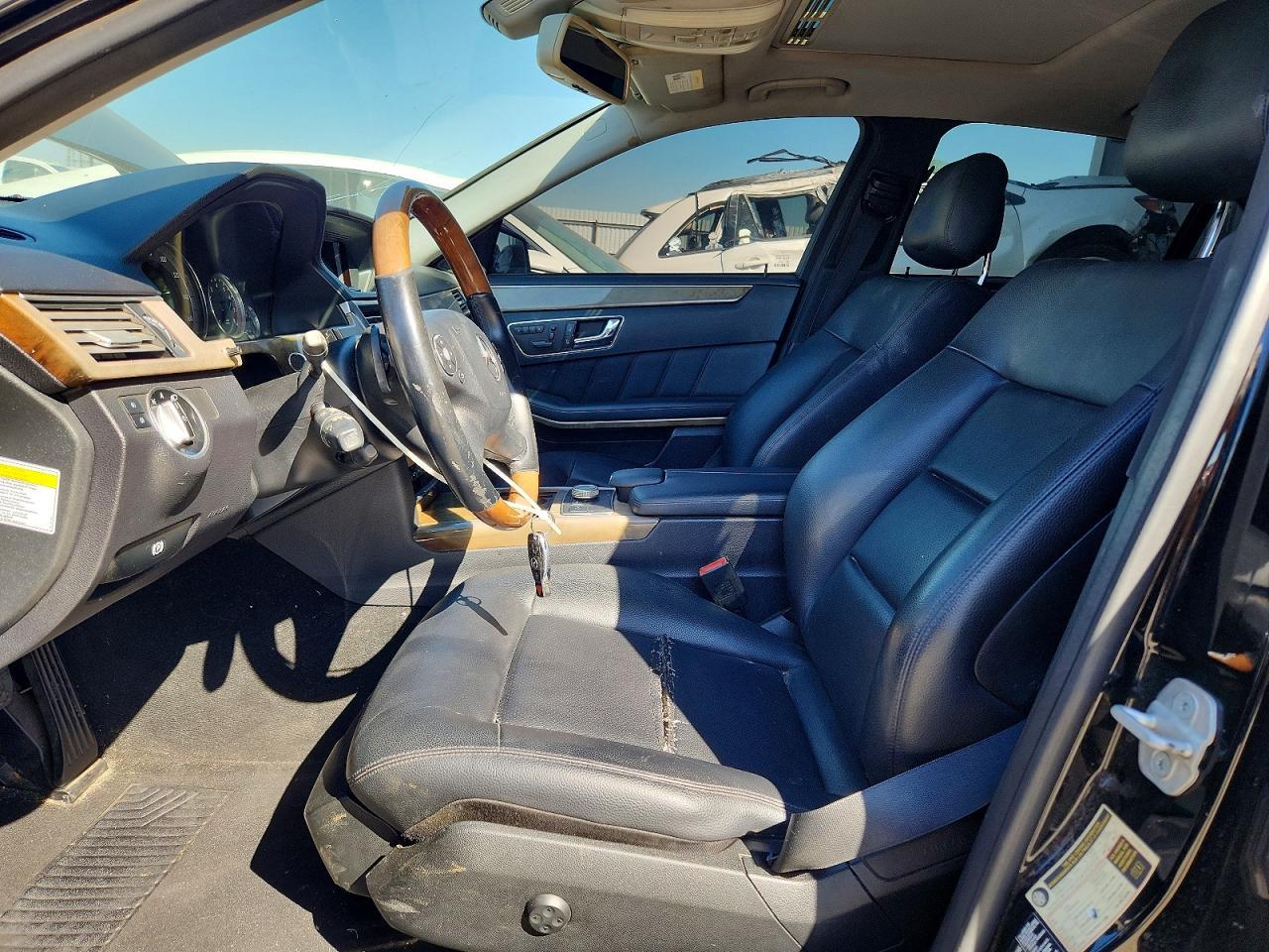 2011 MERCEDES-BENZ E-Class