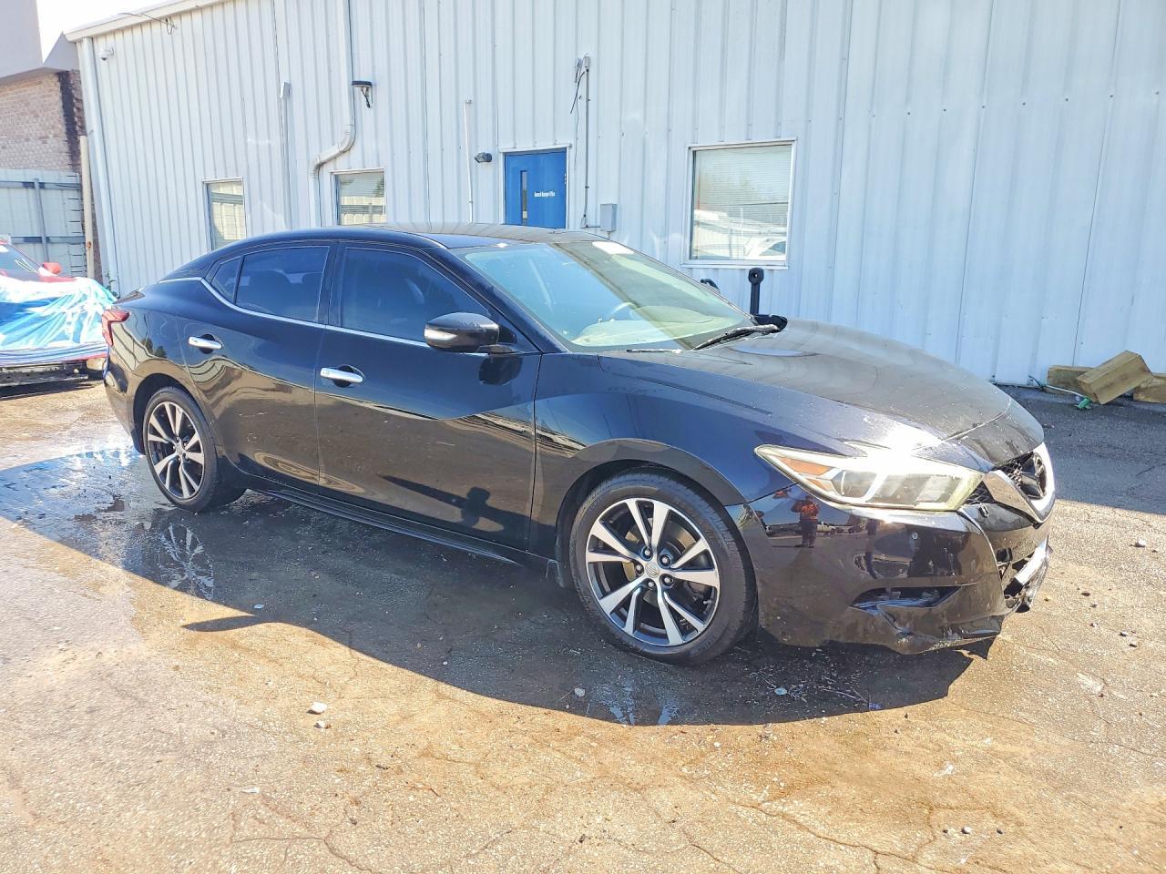 2016 NISSAN Maxima
