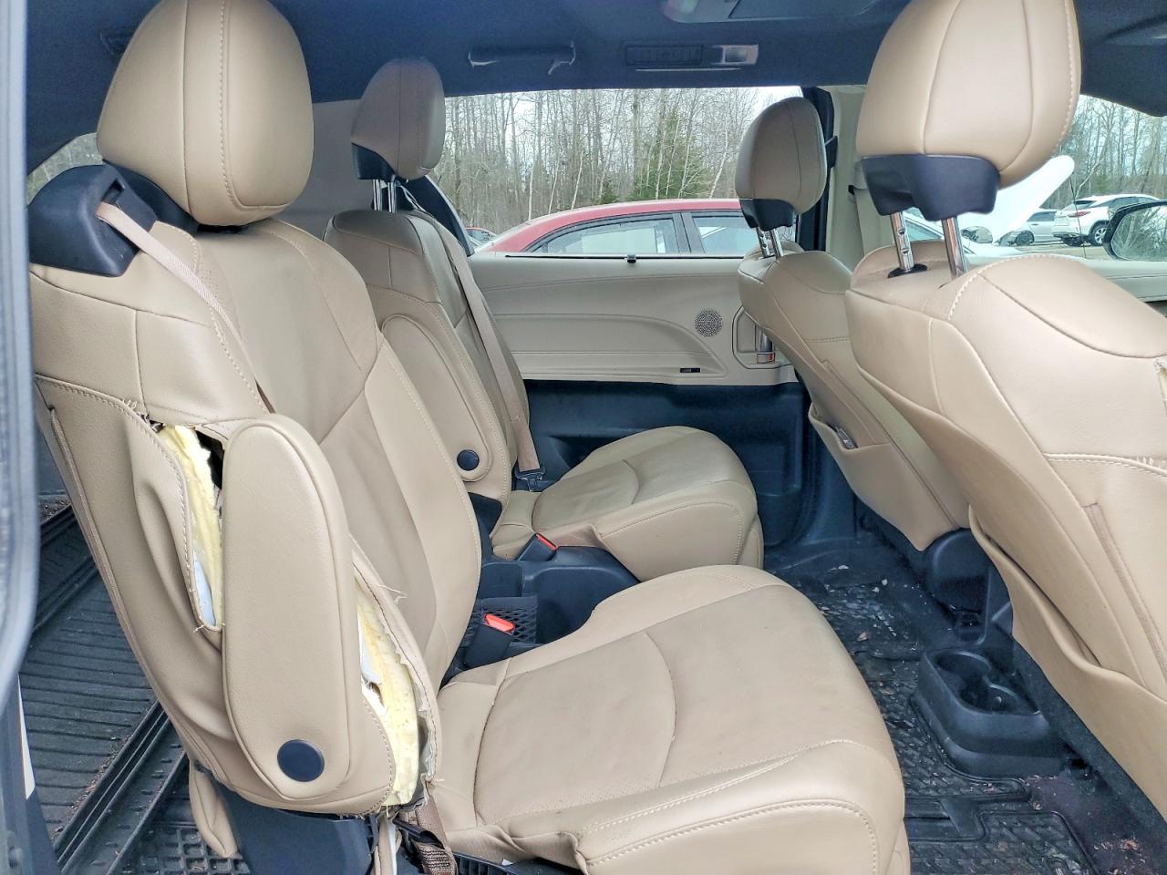 2024 TOYOTA SIENNA