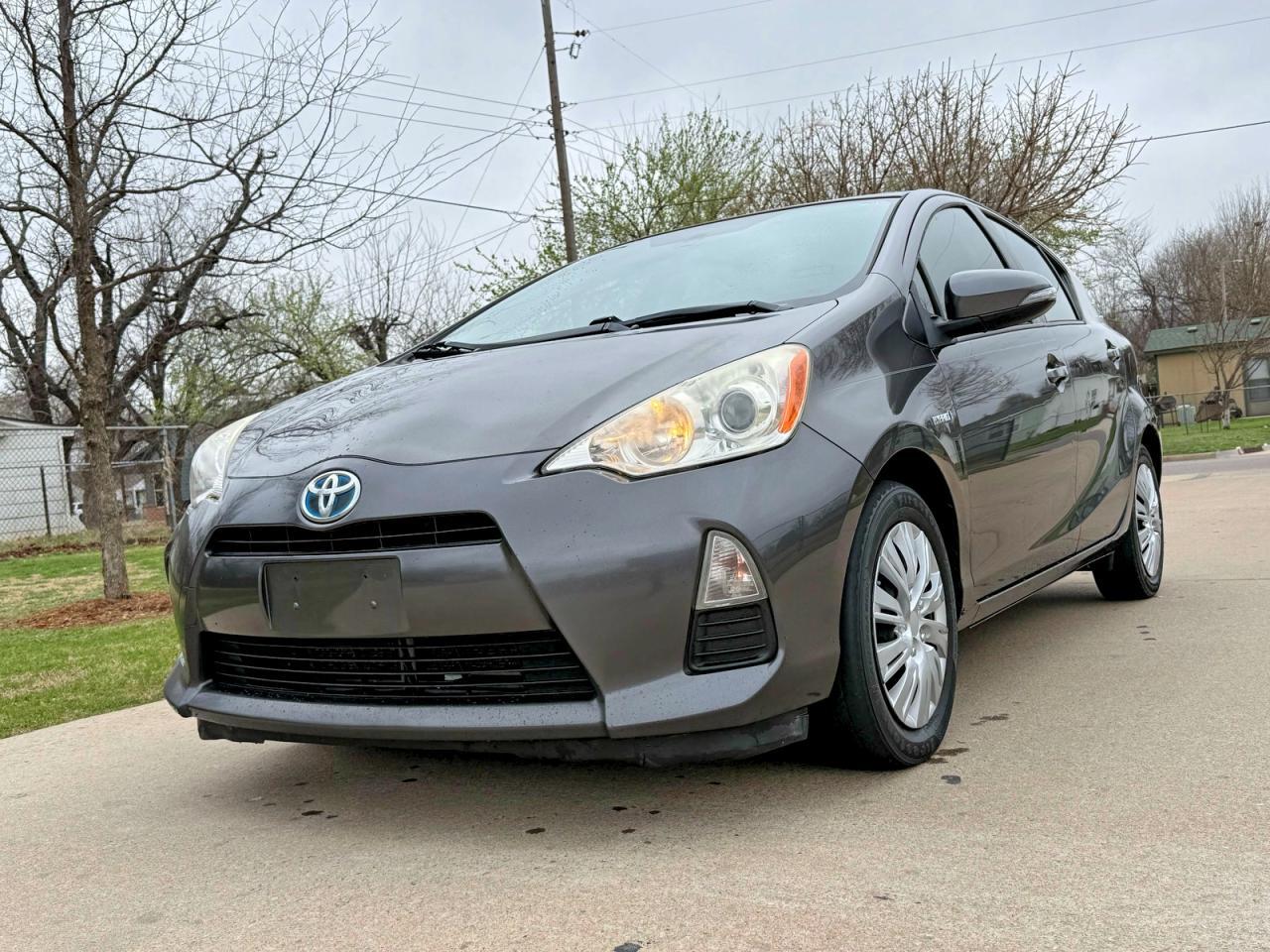 2014 TOYOTA Prius c