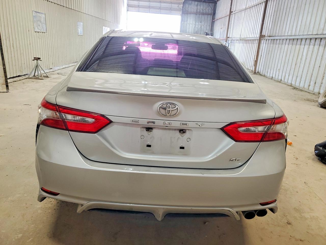 2018 TOYOTA CAMRY