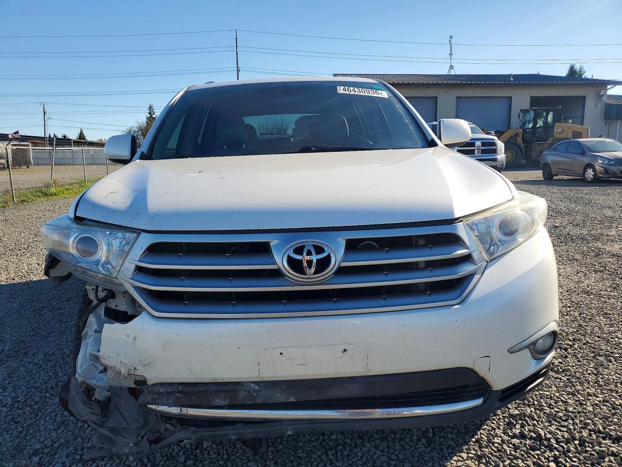 2013 TOYOTA HIGHLANDER