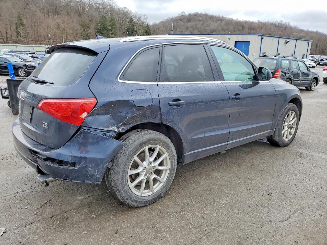 2011 AUDI Q5