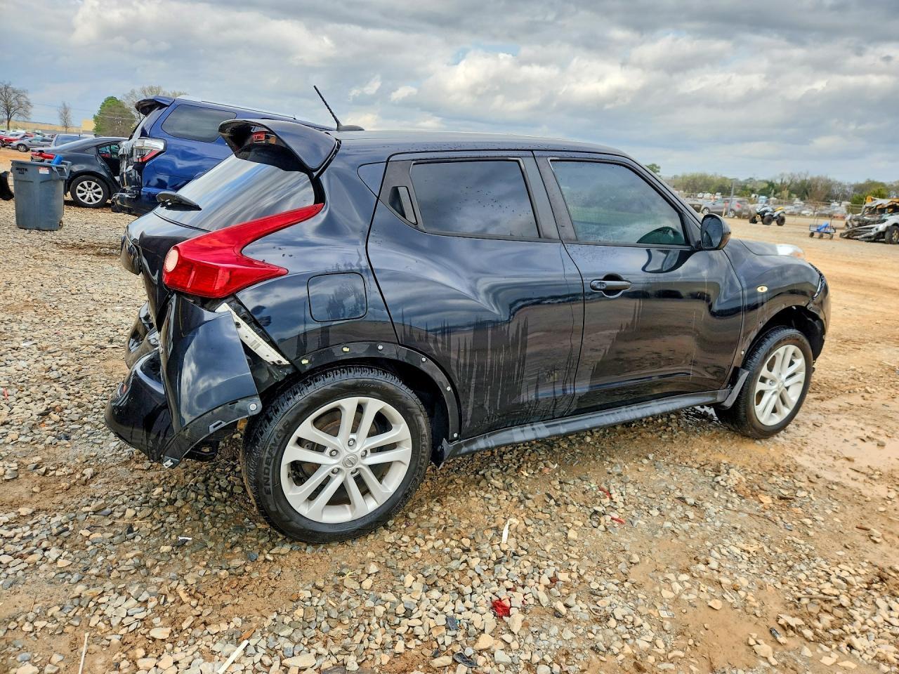 2013 NISSAN Juke