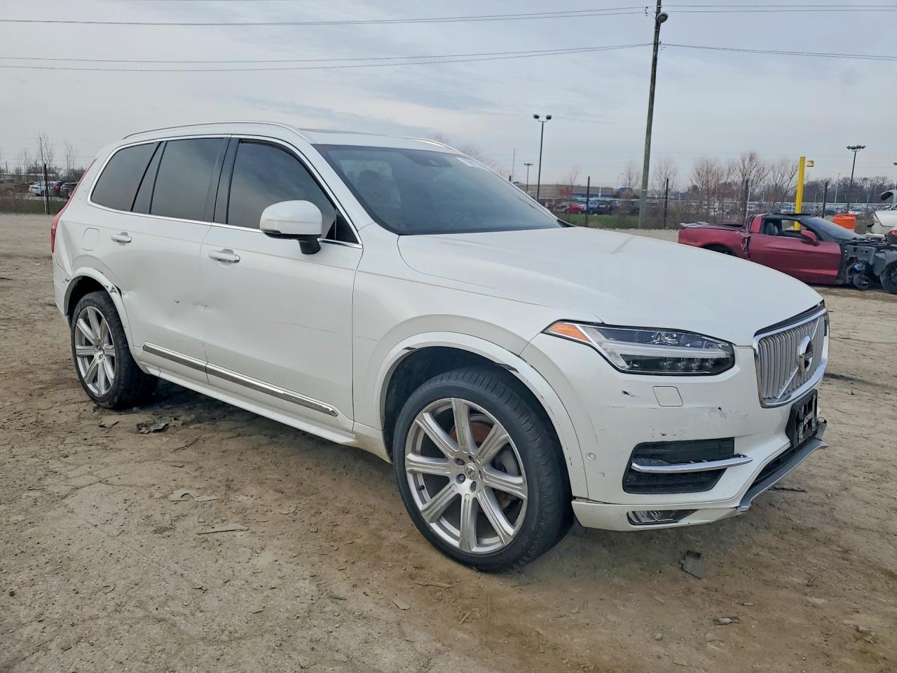 2017 VOLVO XC90