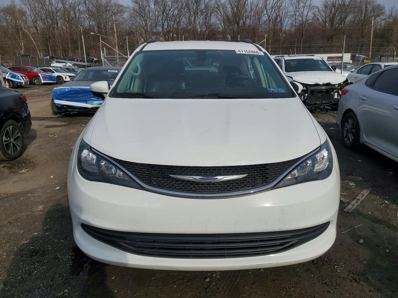2020 CHRYSLER Voyager