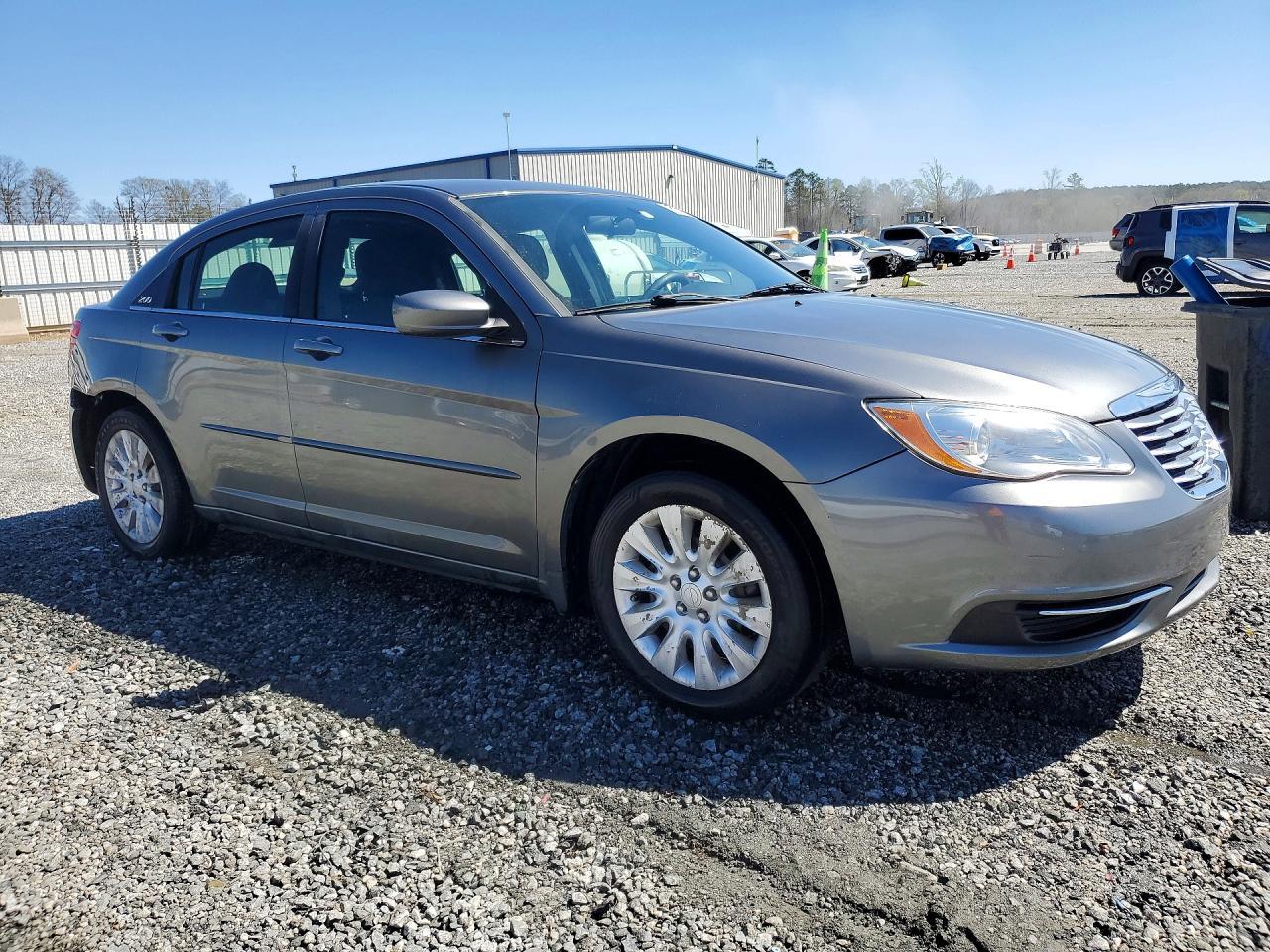 2012 CHRYSLER 200