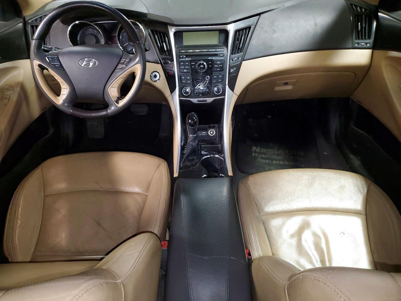 2011 HYUNDAI SONATA