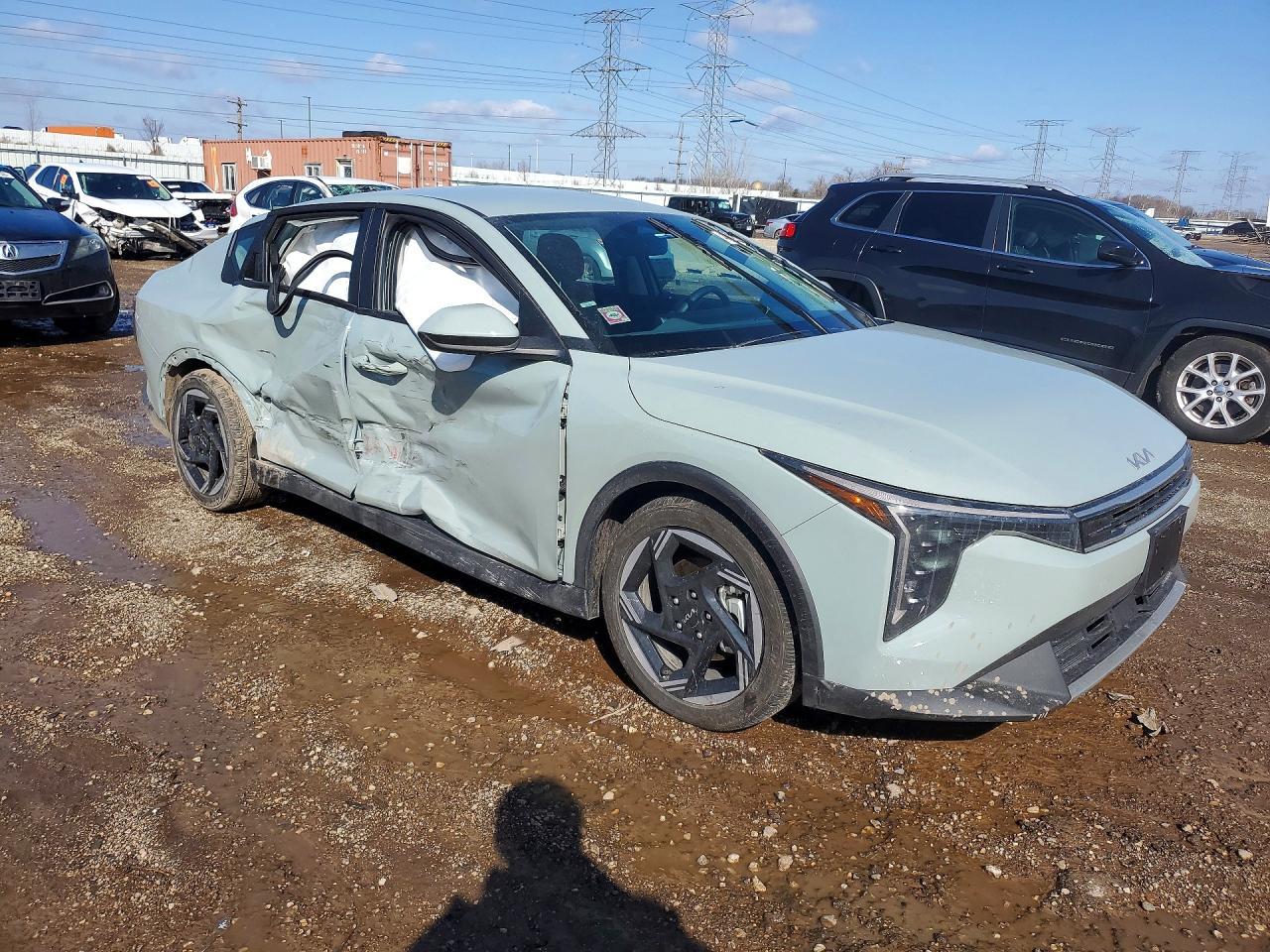 2025 KIA K4