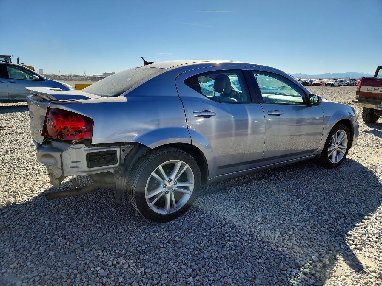 2013 DODGE Avenger