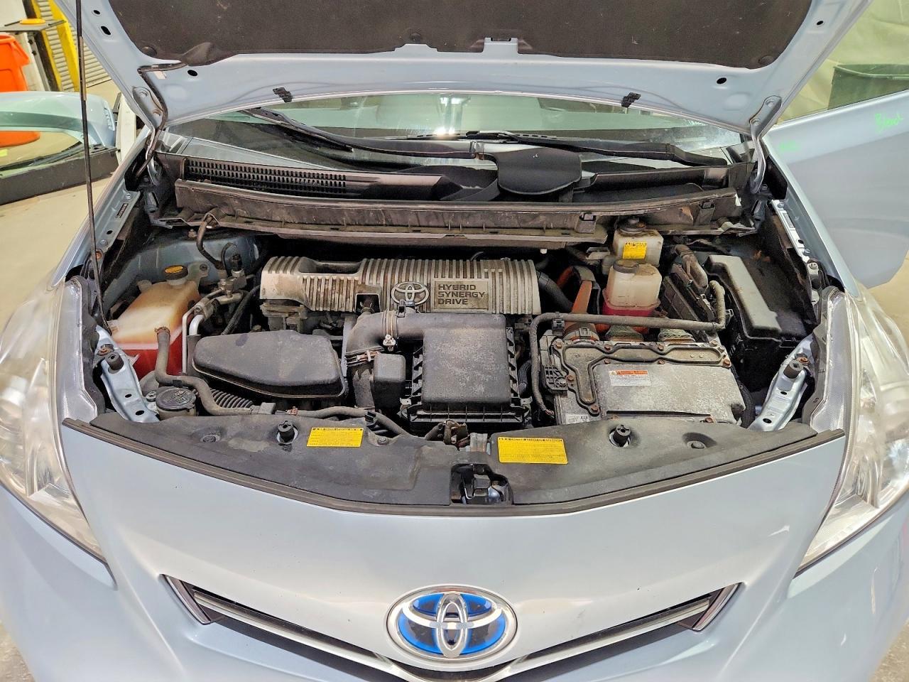 2012 TOYOTA PRIUS V