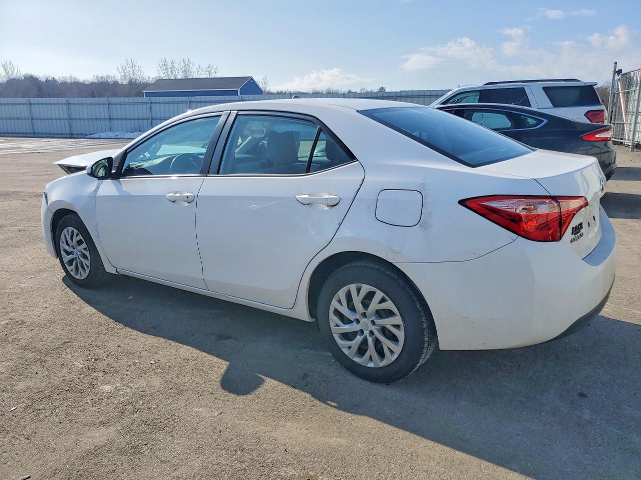 2017 TOYOTA COROLLA