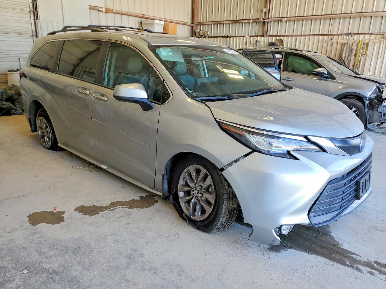 2022 TOYOTA SIENNA