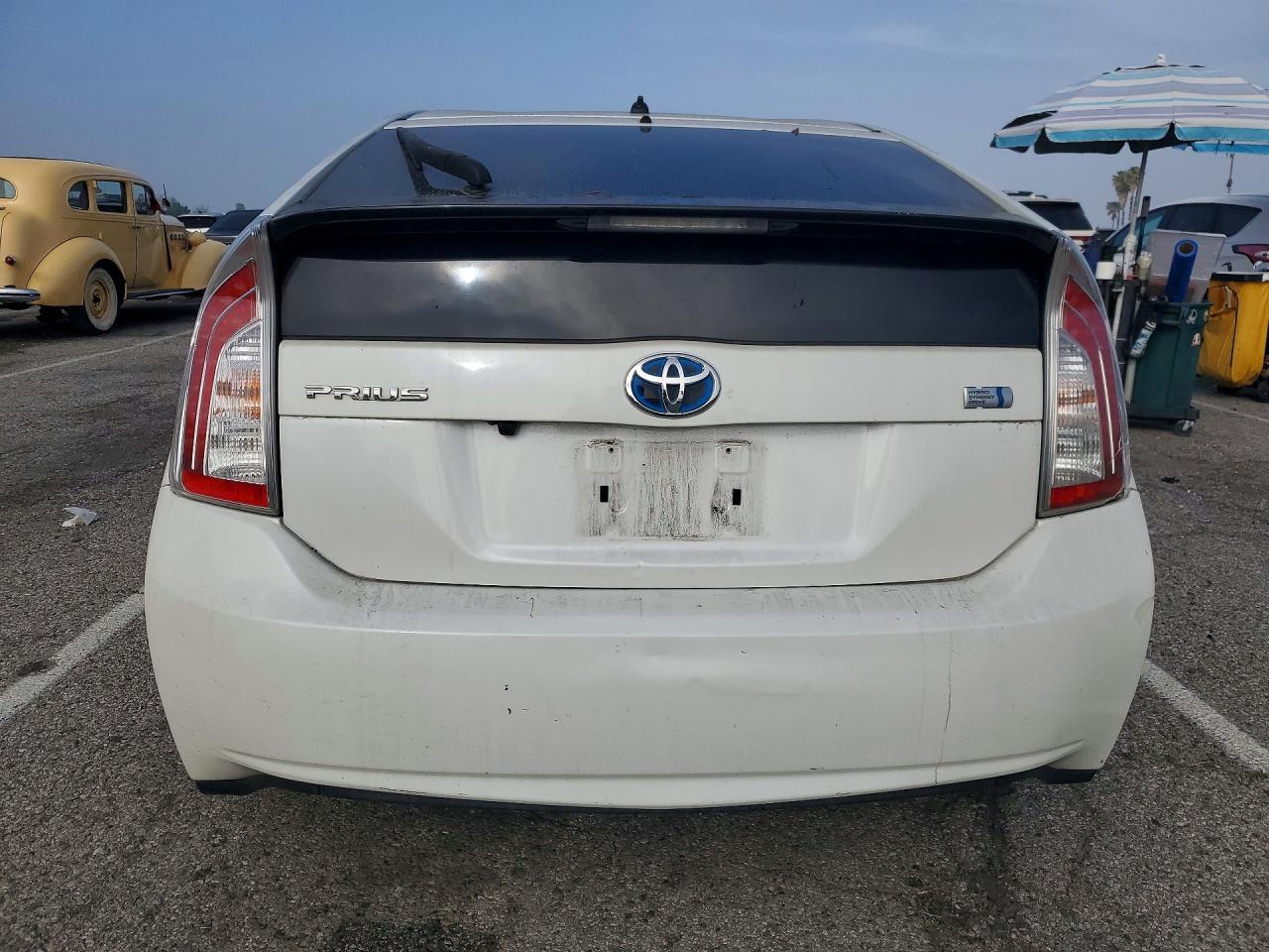 2014 TOYOTA PRIUS