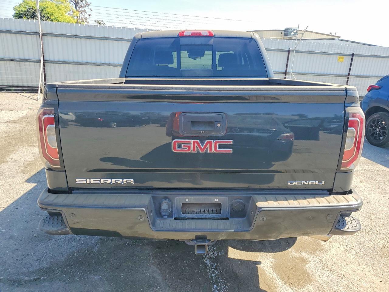 2018 GMC Sierra