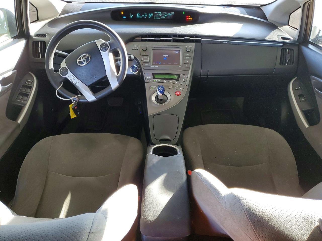 2015 TOYOTA PRIUS