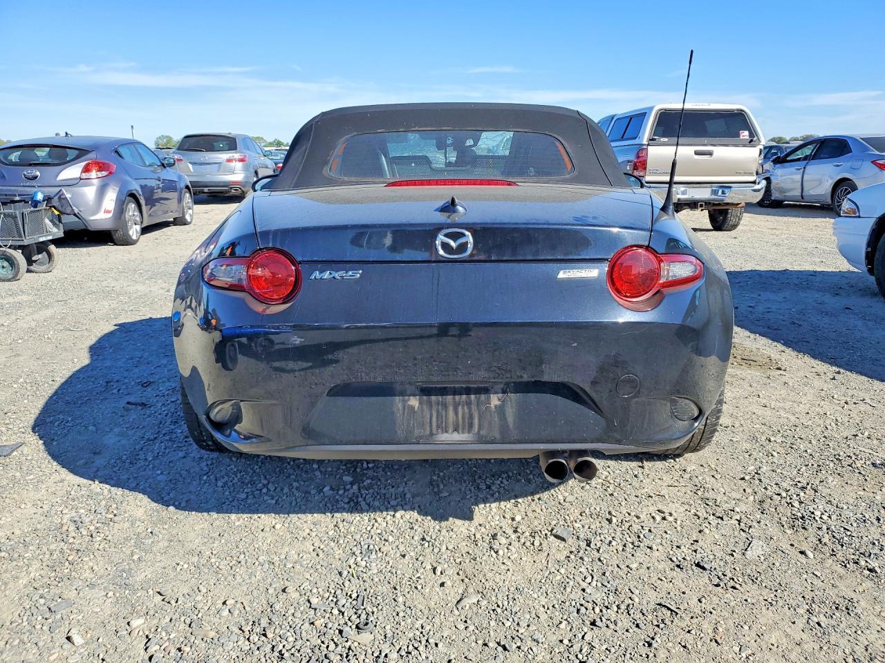 2016 MAZDA MX-5 Miata