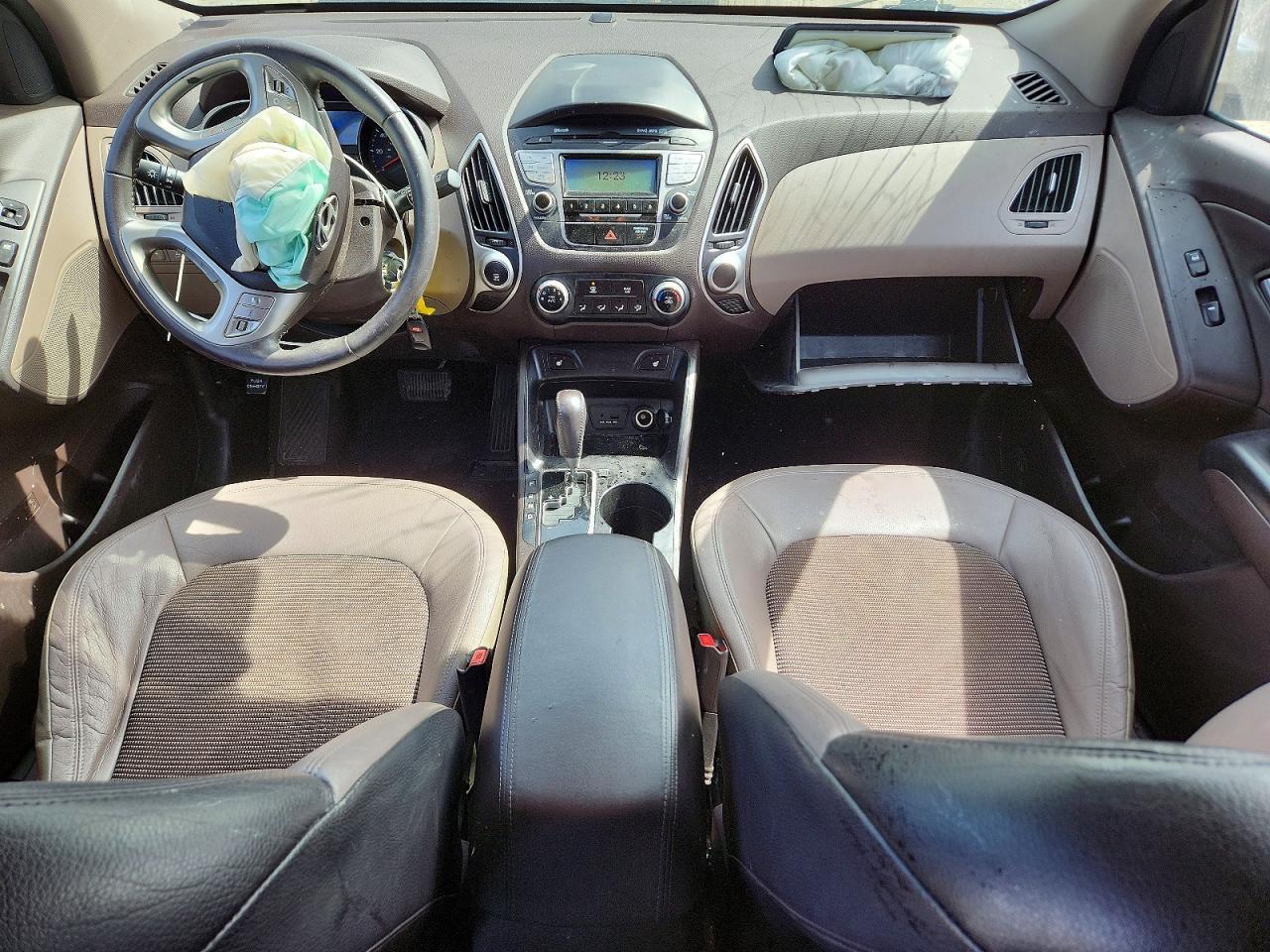 2011 HYUNDAI TUCSON