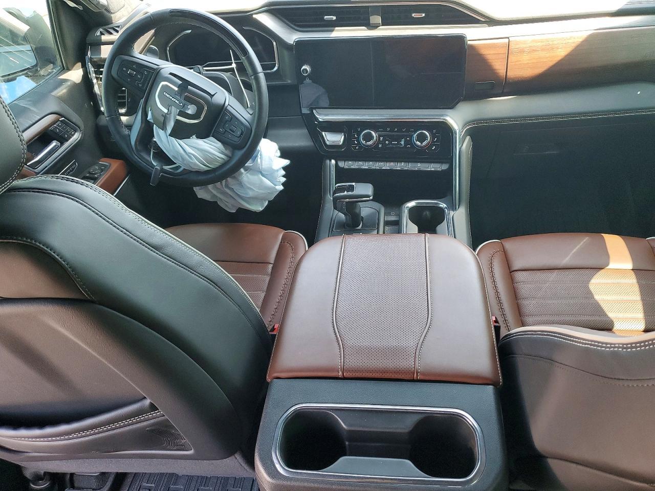 2025 GMC Sierra